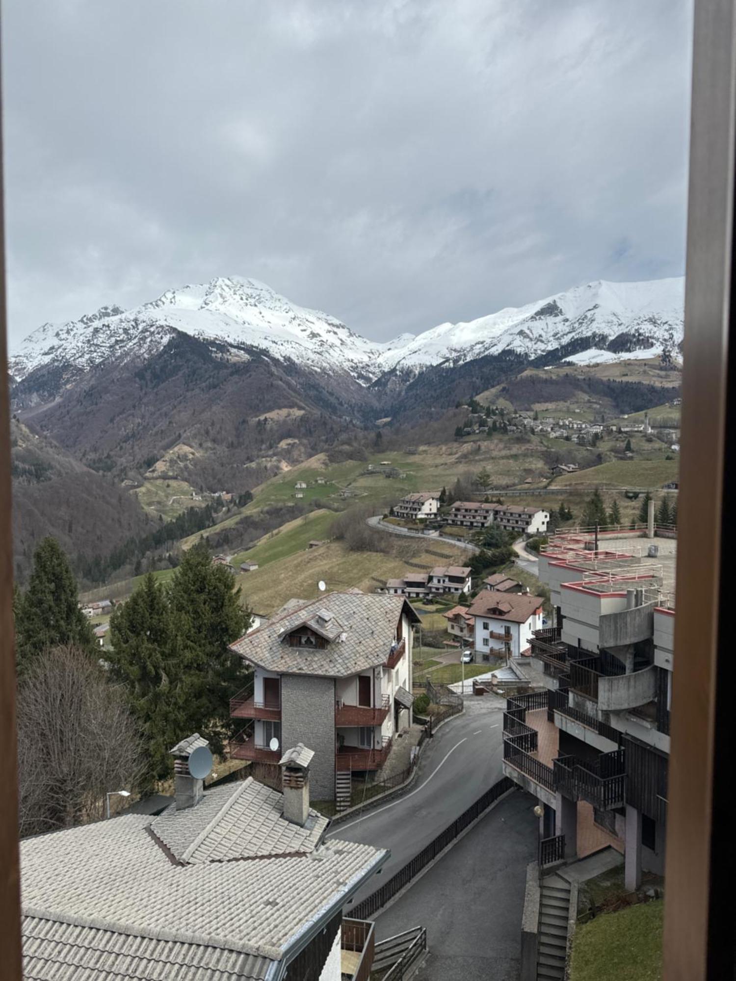 Suite Panoramica Casa Vacanza Di Alex G Oltre il Colle Esterno foto